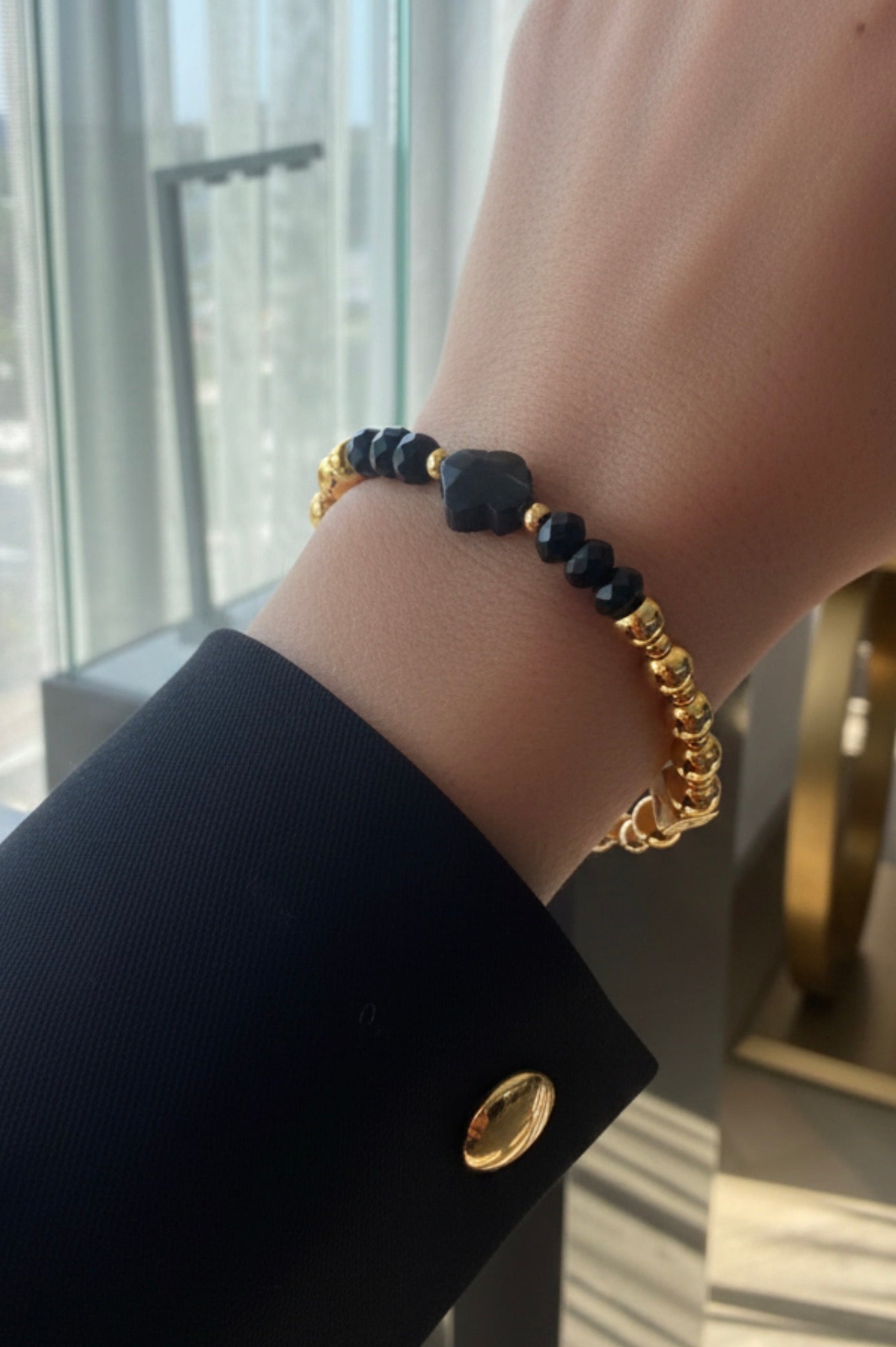 Noir Éclat Bangle