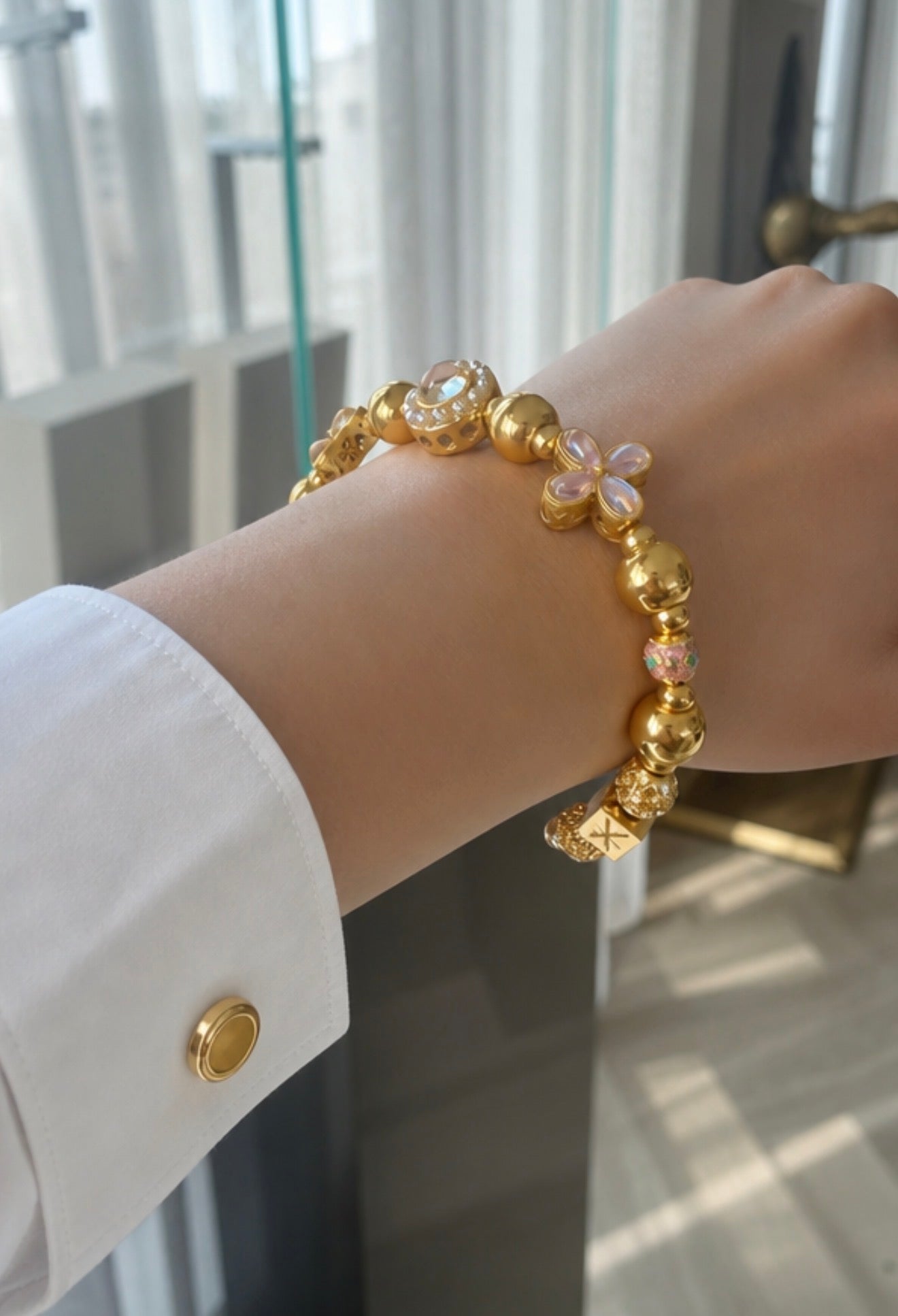 Blossom Éclat Bangle