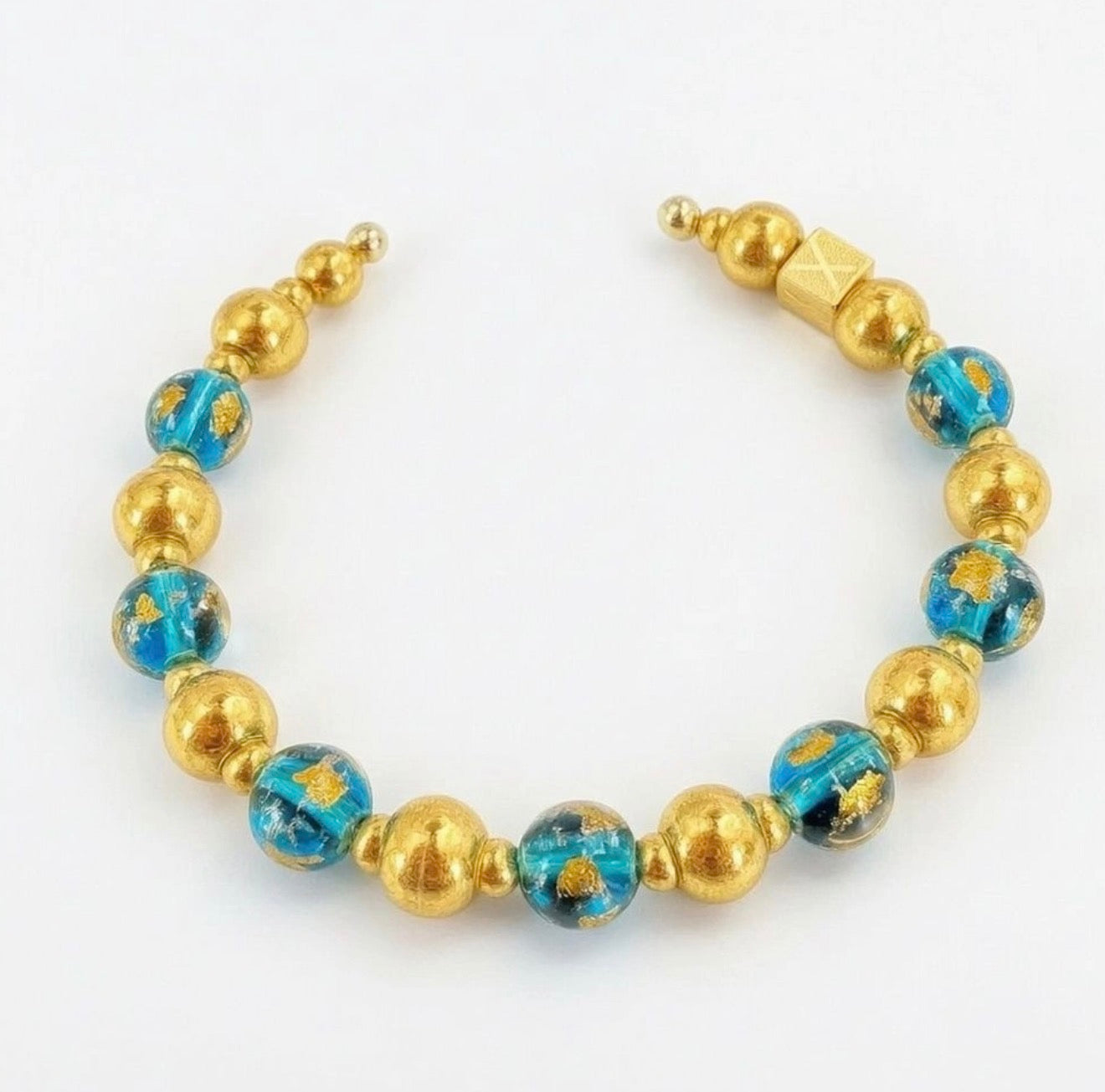 Azure Éclat Bangle